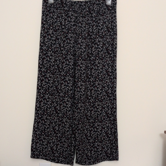 Uniqlo Other - UNIQLO EUC Black Floral Lounge Pants Rayon 2 Pockets Elastic Waist